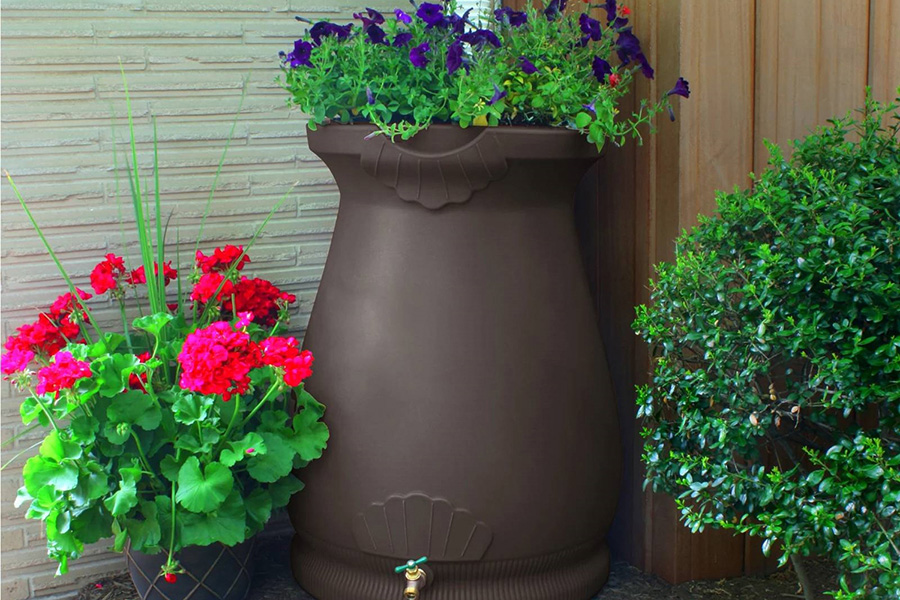 FaFurn 65 Gallon Plastic Urn Rain Barrel with Planter Top - Brown