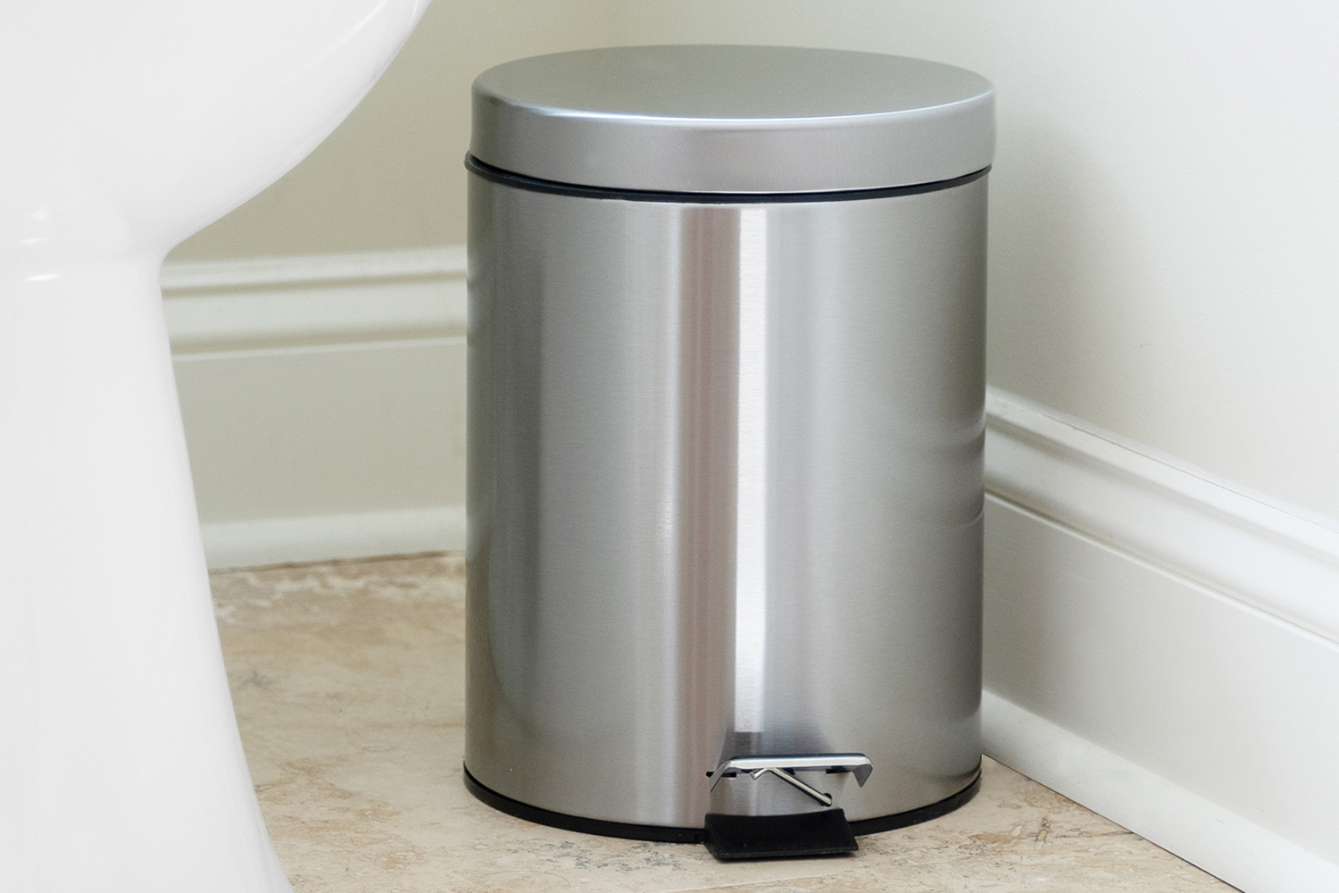 BLNK Round Stainless Steel Fingerprint Resistant Soft Close Step Trash Can - 1.3 Gallons (5L) - 1.3 Gall