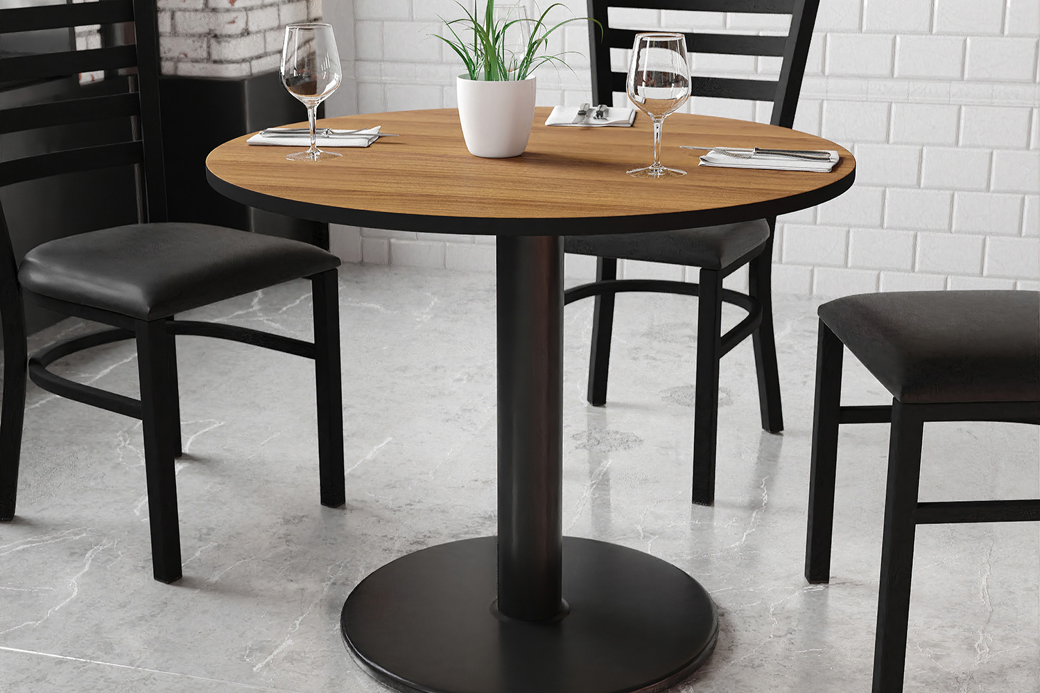 BLNK Round Table with 24'' Round Base