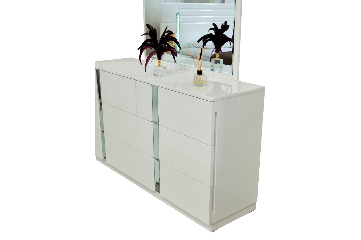 Furnia - Sienna Dresser with Mirror in White