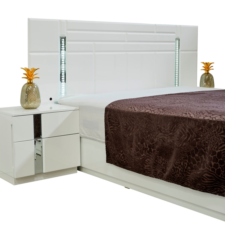 Furnia - Sienna Nightstand in White