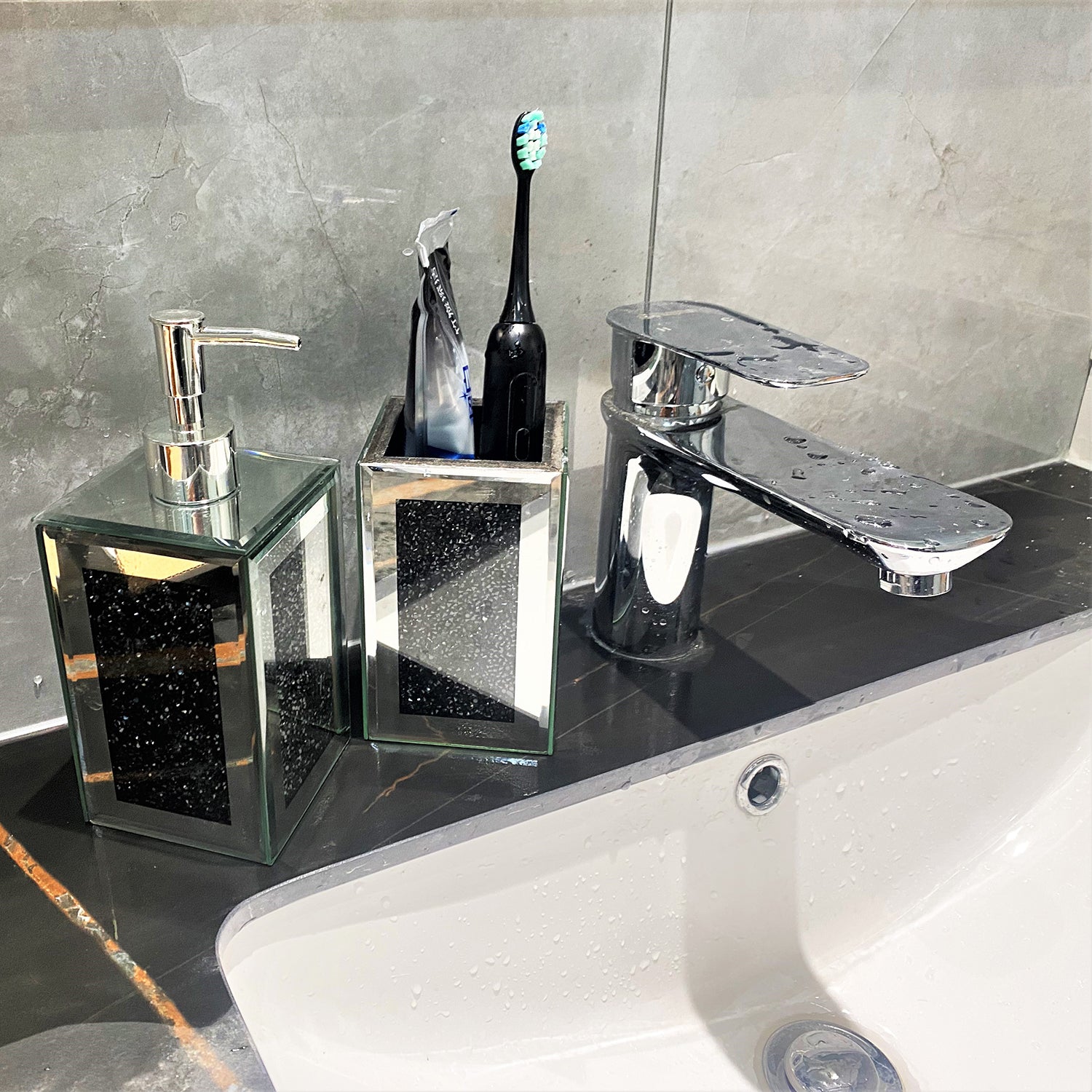 Furnings - Square Soap Dispenser and Toothbrush Holder in Gift Box, Black Crushed Diamond Glass