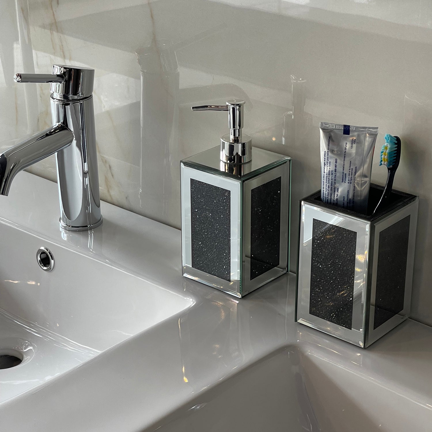 Furnings - Square Soap Dispenser and Toothbrush Holder in Gift Box, Black Crushed Diamond Glass