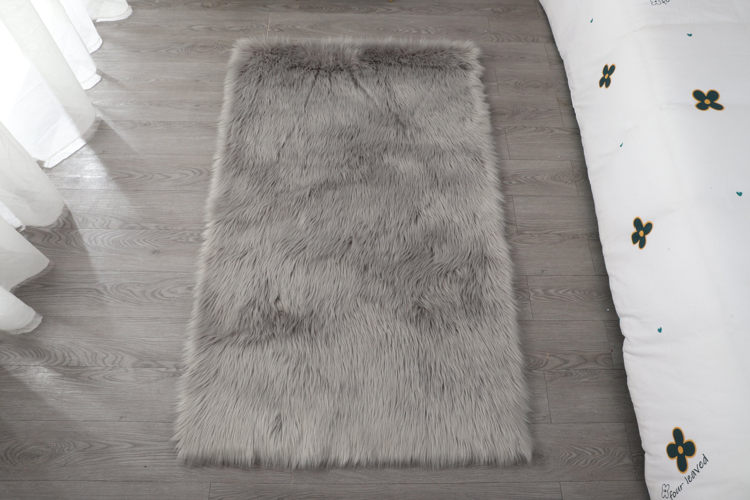 Furnings Cozy Ultra Soft Fluffy Faux Fur Light Gray Area Rug - 5'L x 3'W