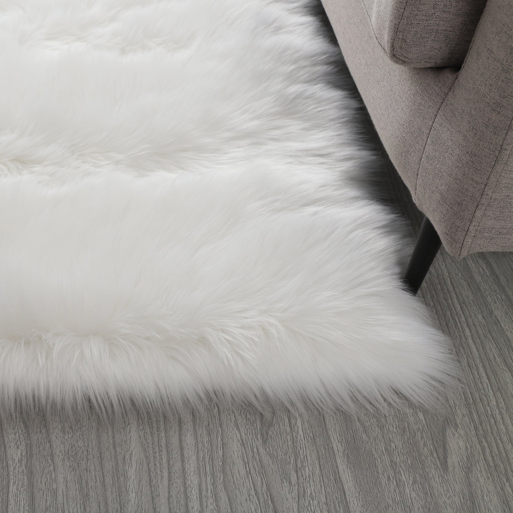 Furnings™ Cozy Ultra Soft Fluffy Faux Fur White Area Rug - 5'L x 3'W