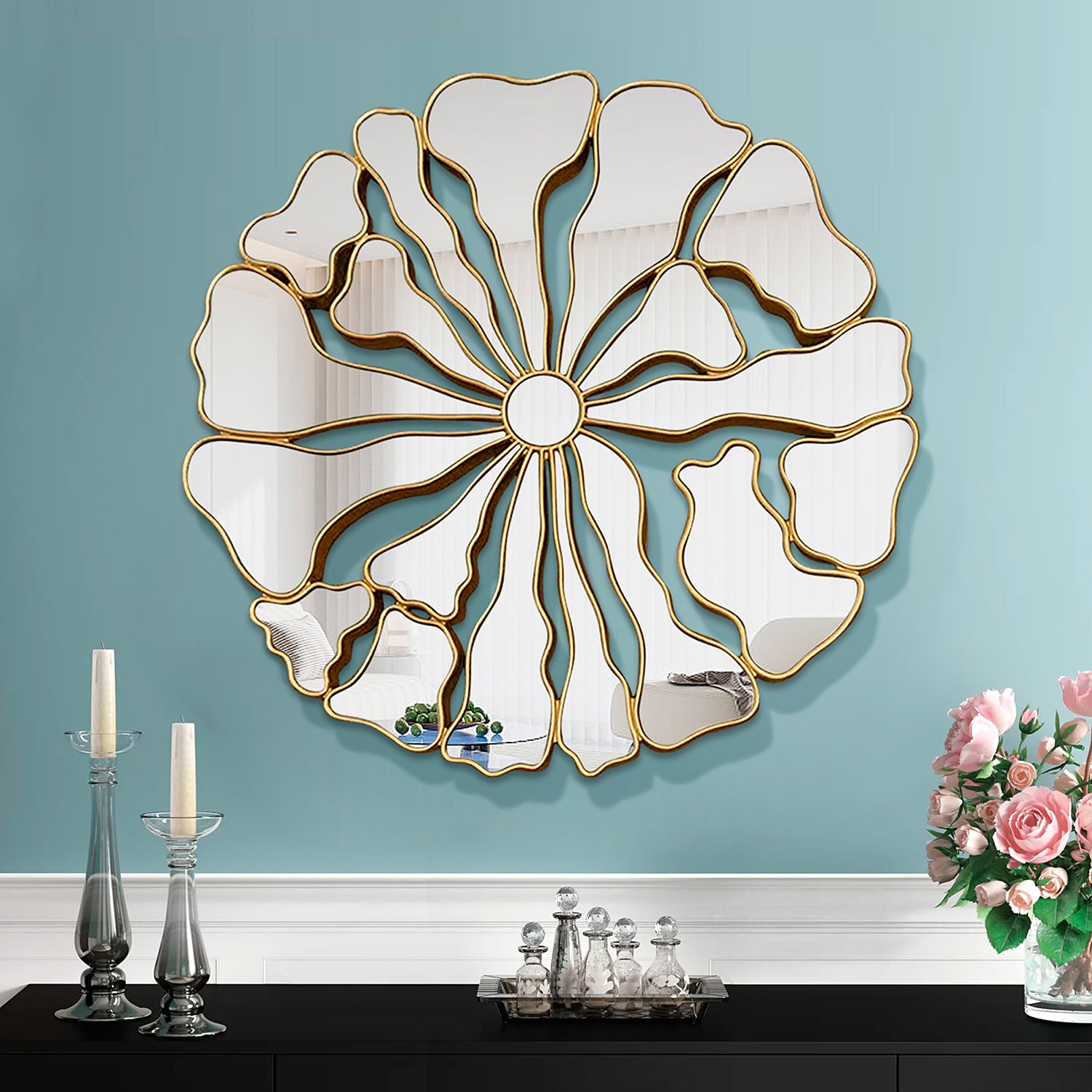 Furnings - Decorative Round Wall Mirror with Gold Frame in Unique and Modern Design