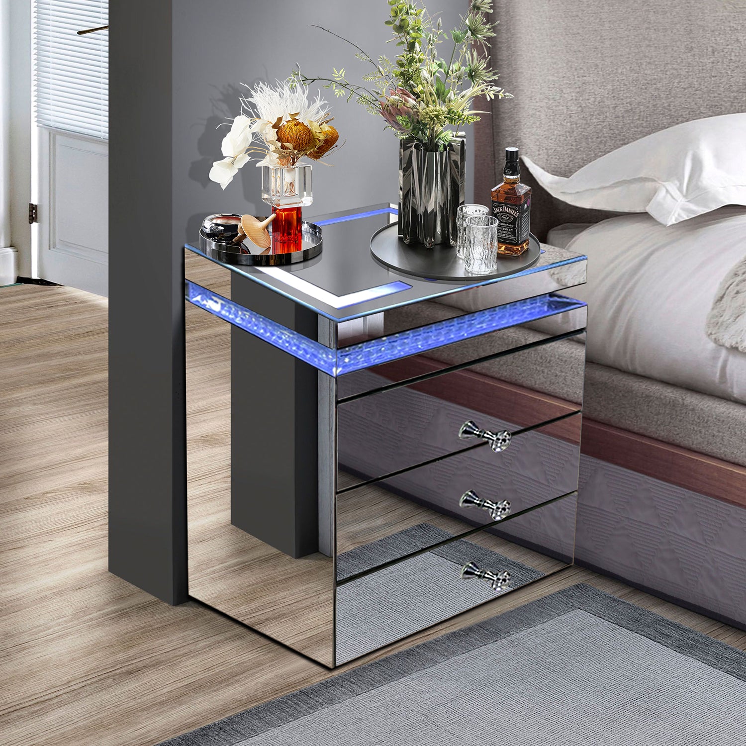 Furnings - Modern Mirrored Nightstand with LED Light and Phone Charger in Functional and Stylish Side Table