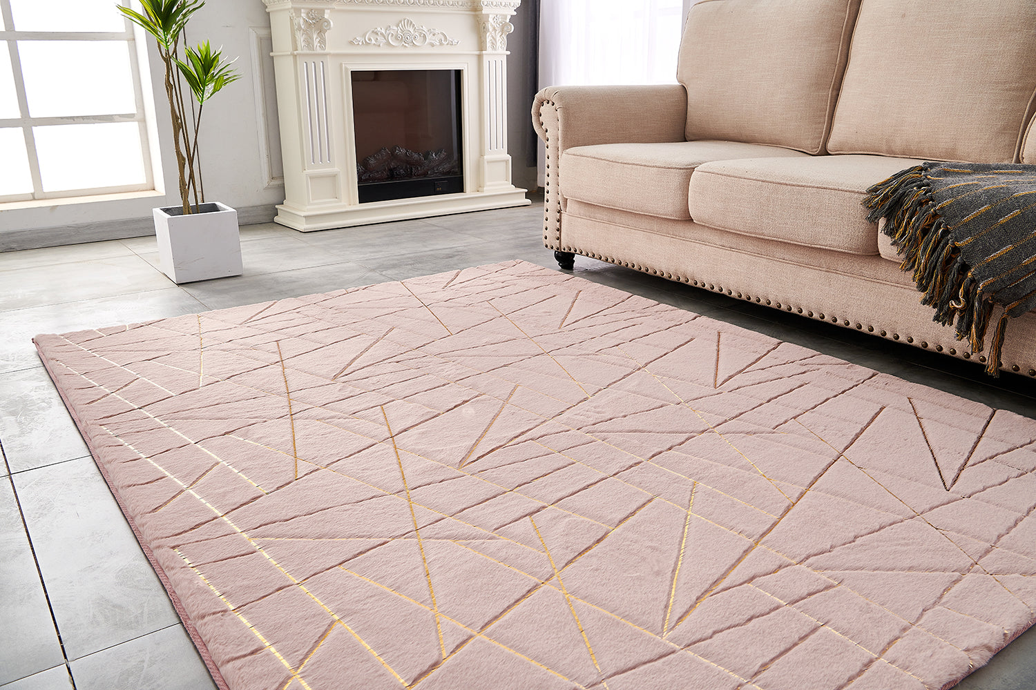 Furnings Lily Luxury Dust Pink Geometric Washable Abstract Gold-Gilded Chinchilla Faux Fur Area Rug - 3'L x 2'W