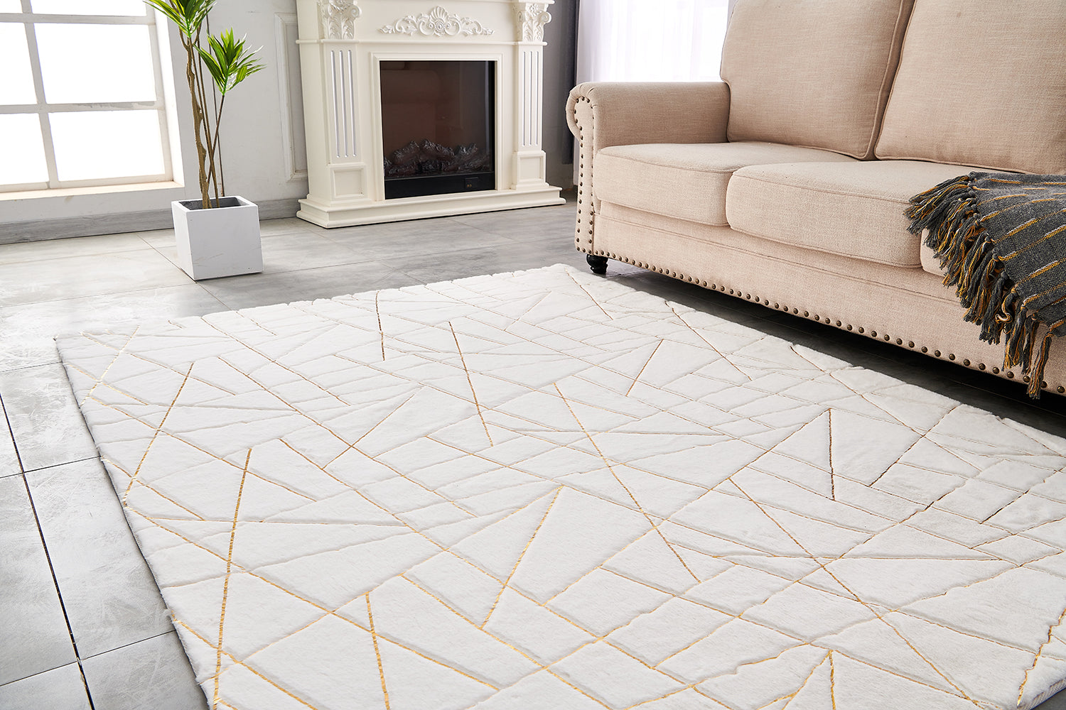 Furnings Lily Luxury White Geometric Abstract Gold-Gilded Chinchilla Faux Fur Area Rug - 3'L x 2'W