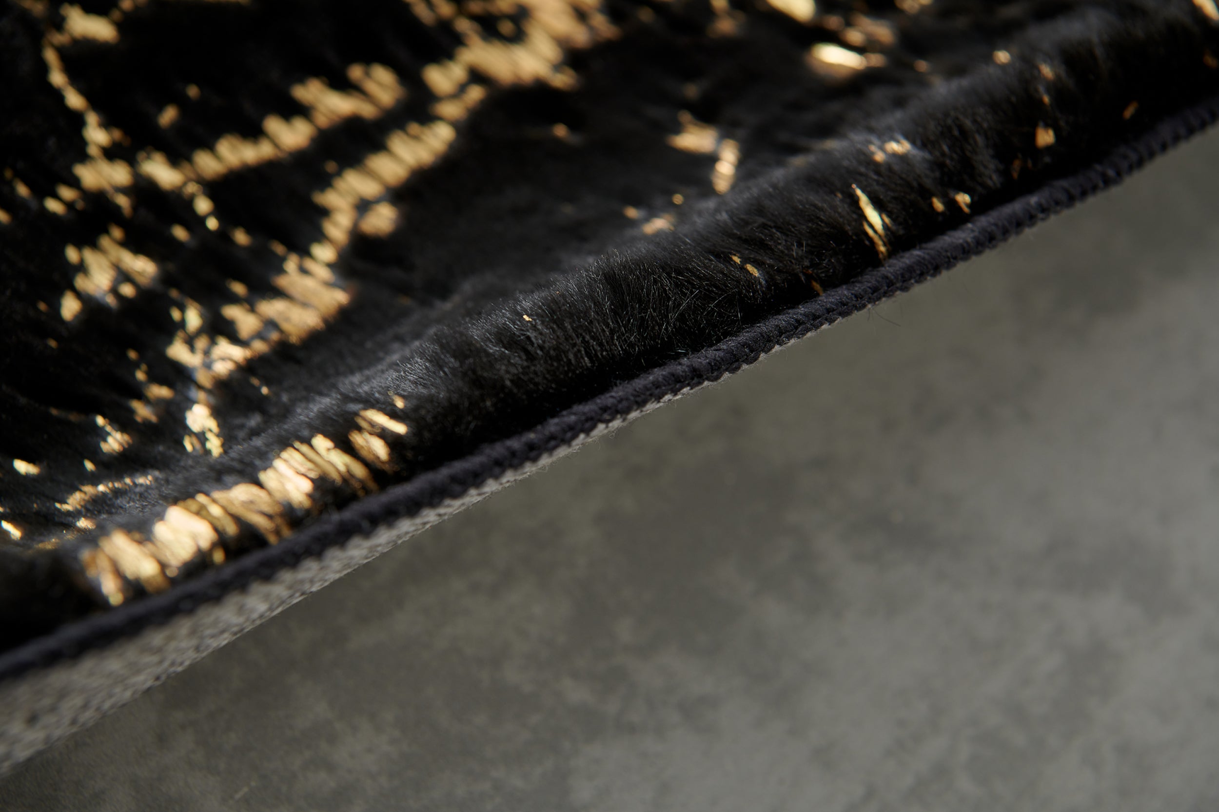 Furnings Lily Luxury Washable Black Abstract Gold-Gilded Chinchilla Faux Fur Area Rug - 3'L x 2'W