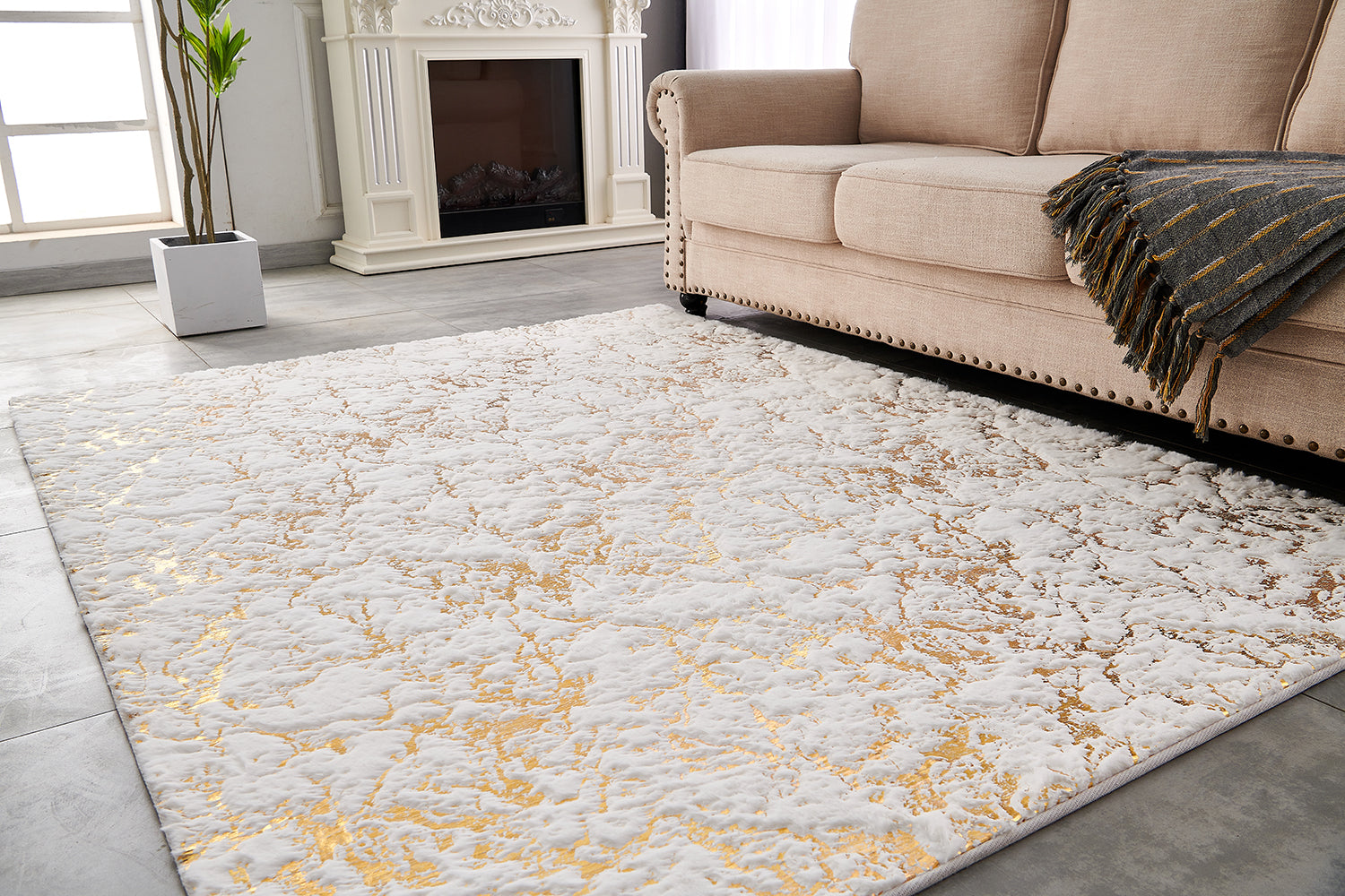 Furnings Lily Luxury White Washable Abstract Gold-Gilded Chinchilla Faux Fur Area Rug - 9'L x 6'W