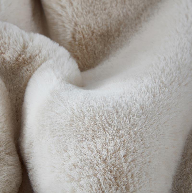 Furnings - Cassilda Luxury Beige Chinchilla Faux Fur Throw Blanket