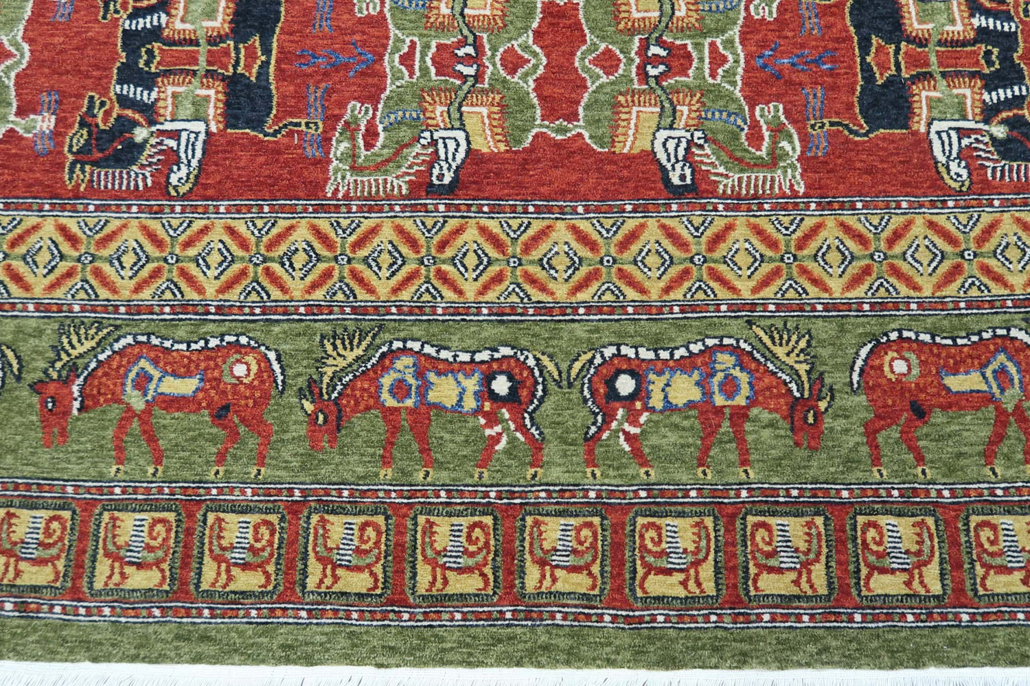 Gordian Rugs Pazyryk Modern Rug 2 - Green/Red/Beige, 6" x 9"