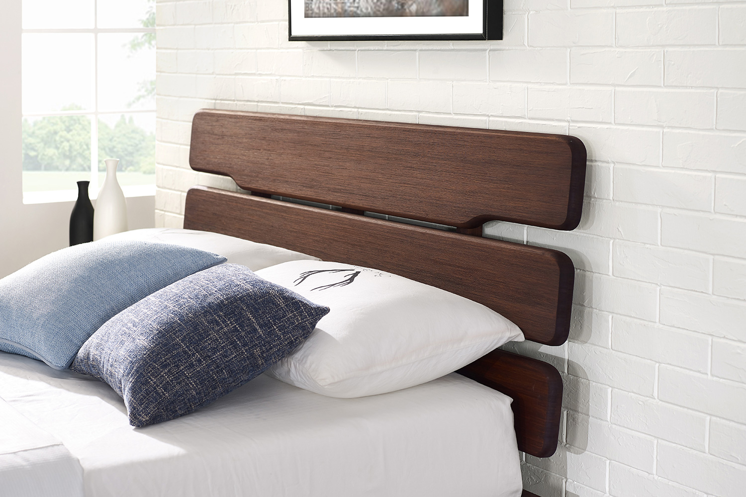 Greenington Currant Platform Bed - Oiled Walnut, Queen Size