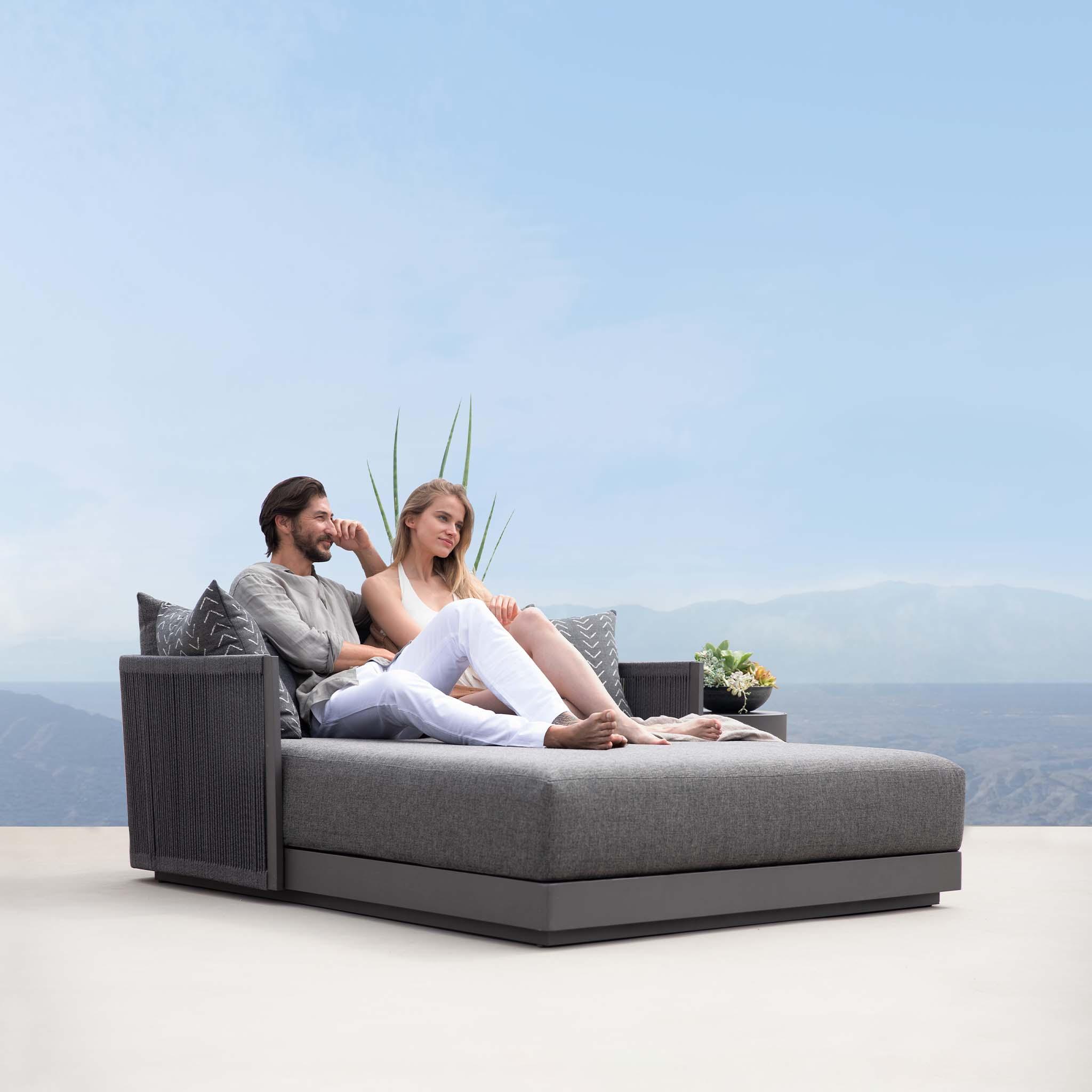 Harbour Antigua Daybed - Aluminum Asteroid, Lisos Grafito, Rope Dark Gray