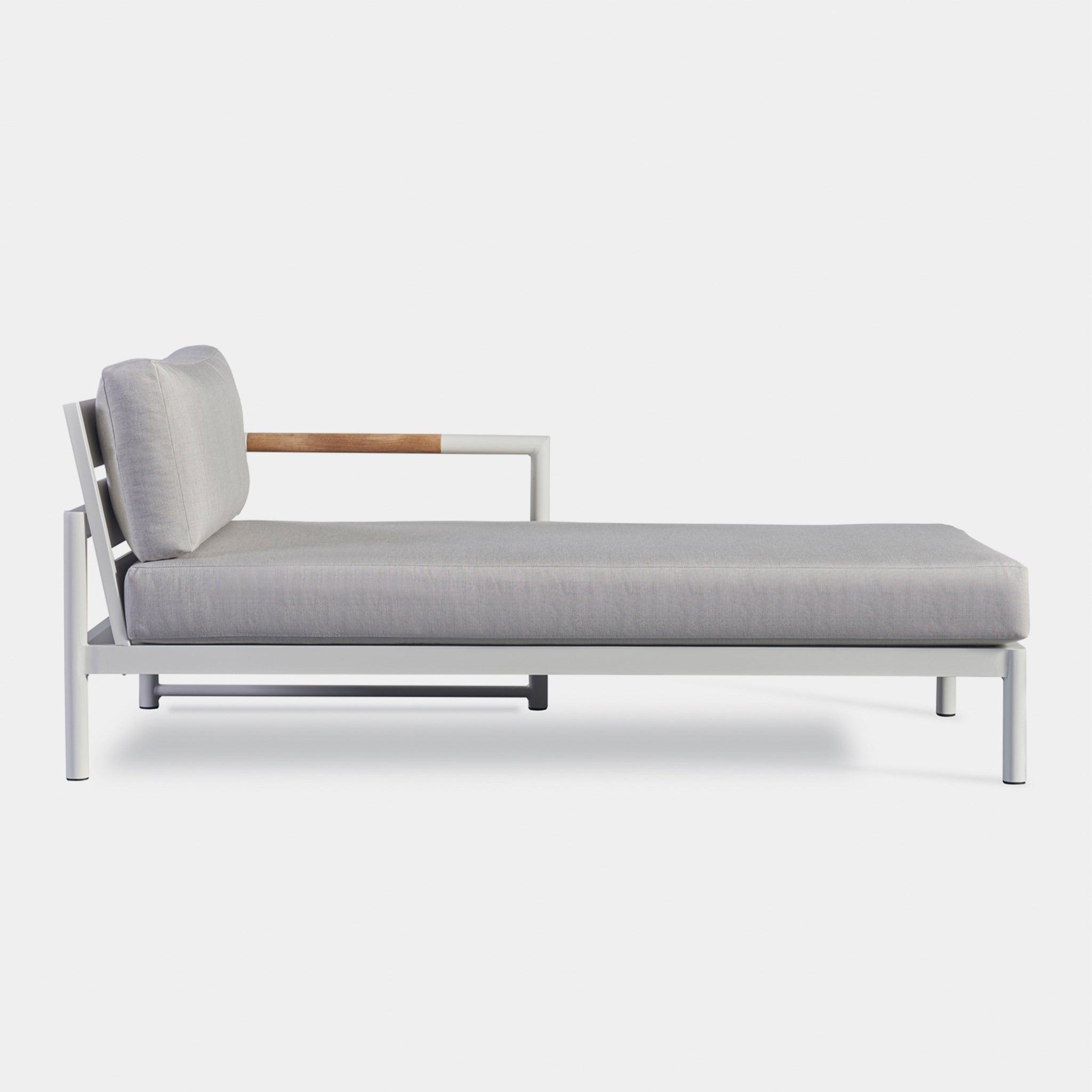 Harbour Breeze Xl Chaise Right - Aluminum White, Siesta Indigo