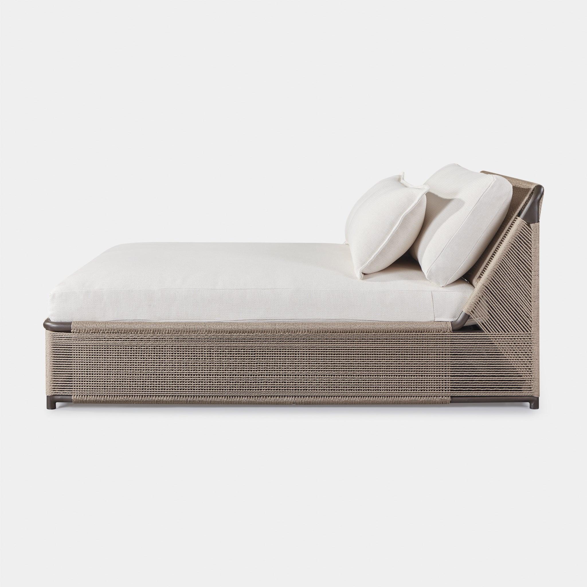 Harbour Formentera Daybed - Aluminum Bronze, Riviera Ivory, Twisted Rope Dune