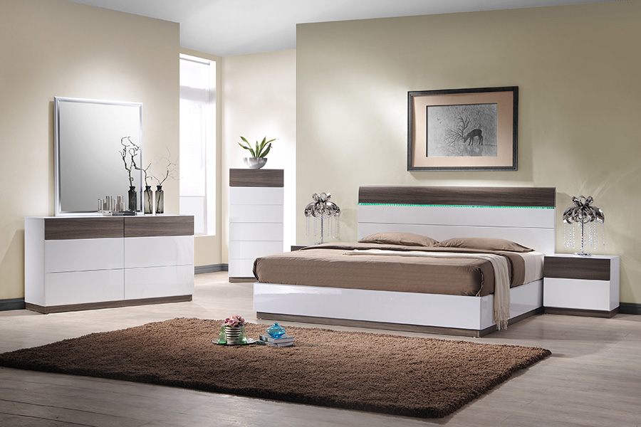 J&M Sanremo B Queen Bed - Walnut