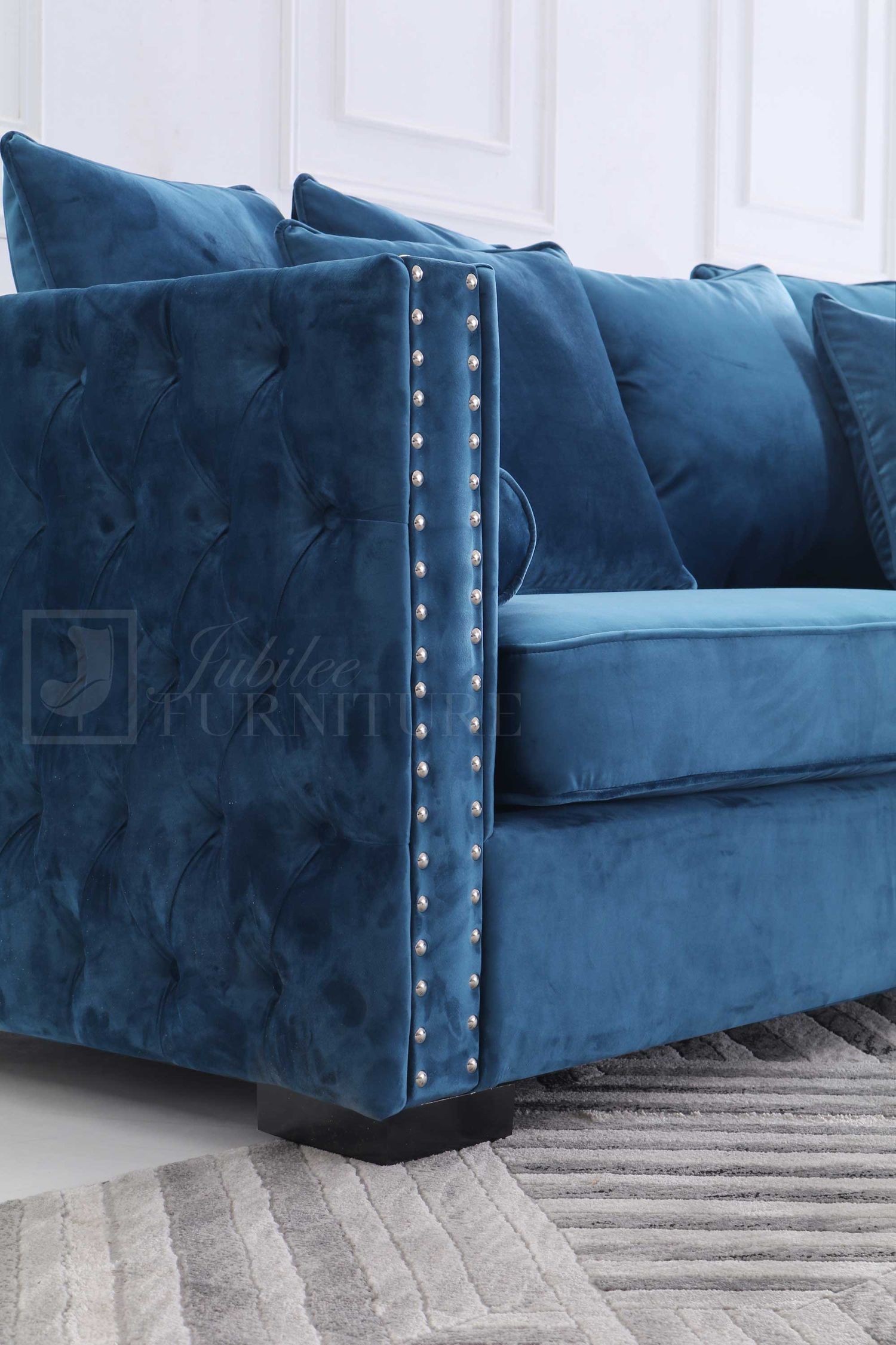 Jubilee - Wayhnit Tufted Sofa Set