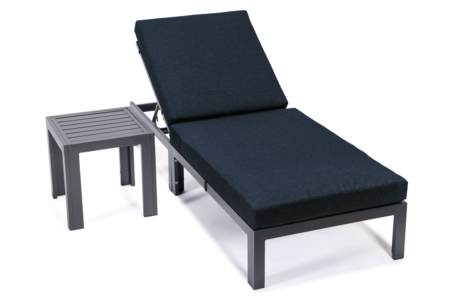 LeisureMod Chelsea Modern Outdoor Weathered Gray Chaise Lounge Chair with Side Table and Cushions