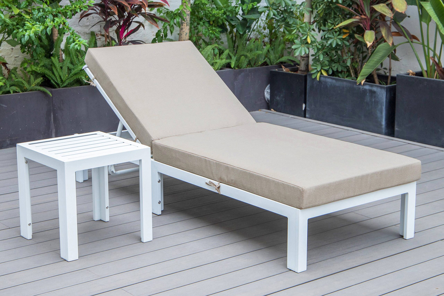 LeisureMod Chelsea Modern Outdoor White Chaise Lounge Chair with Side Table and Cushions - Beige