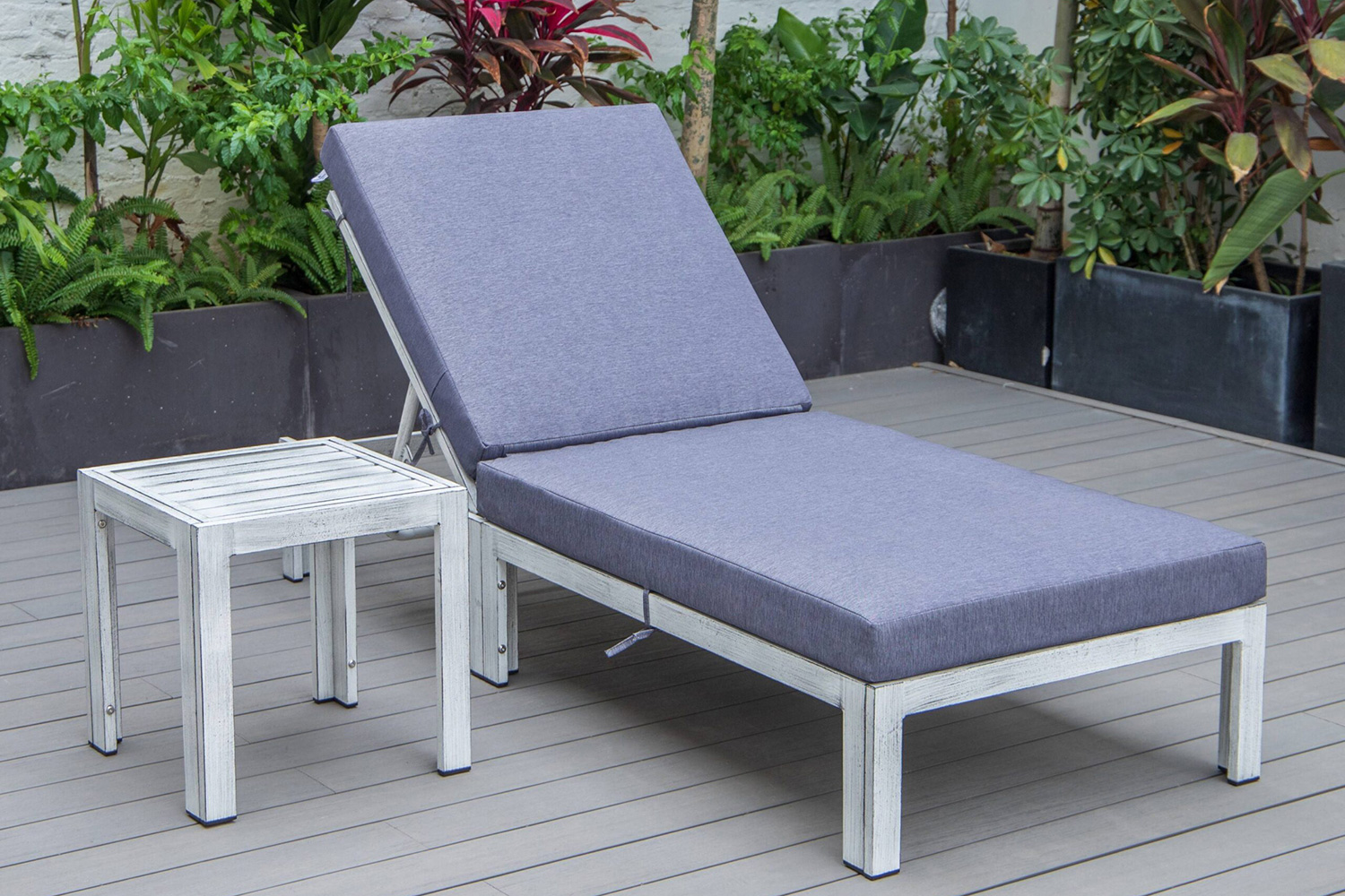 LeisureMod Chelsea Modern Outdoor Weathered Gray Chaise Lounge Chair with Side Table and Cushions - Blue