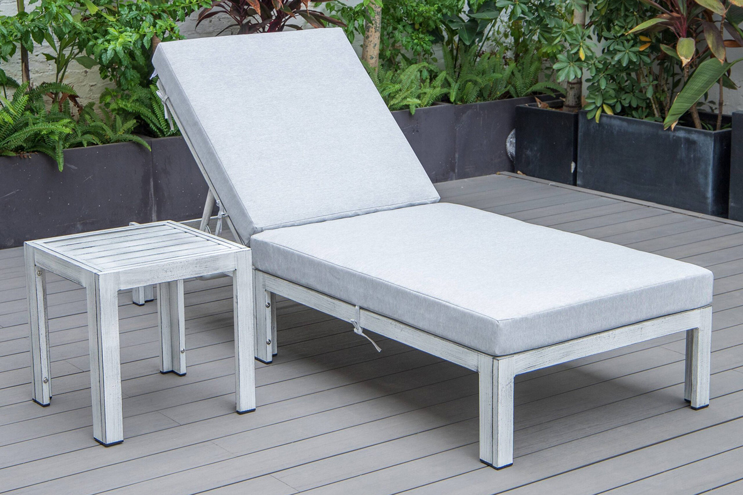 LeisureMod Chelsea Modern Outdoor Weathered Gray Chaise Lounge Chair with Side Table and Cushions - Light Gray