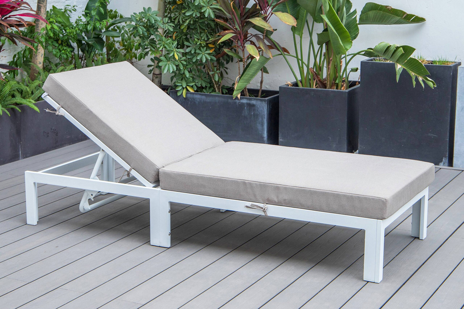 LeisureMod Chelsea Modern Outdoor White Chaise Lounge Chair with Cushions - Beige