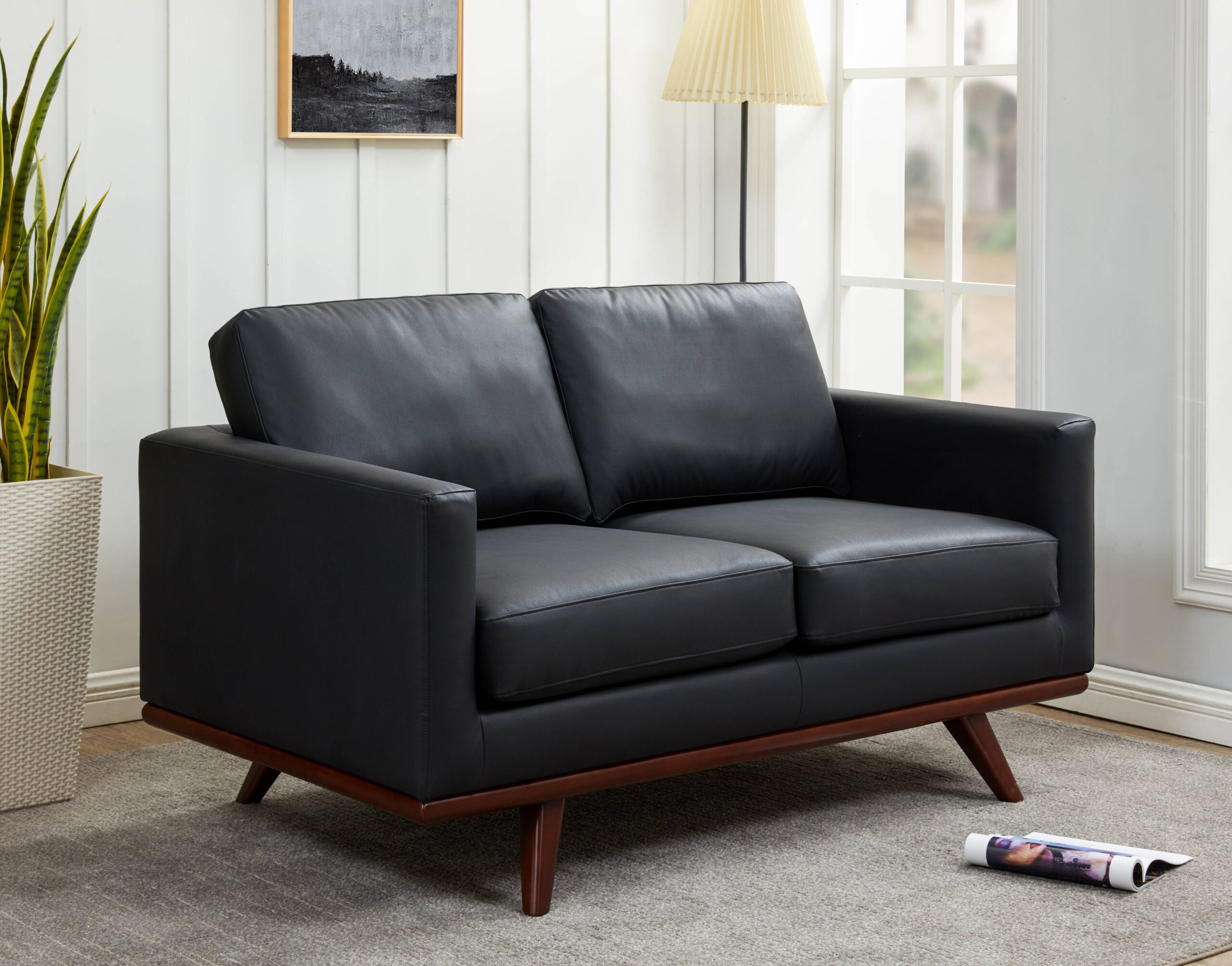 LeisureMod Chester Modern Leather Loveseat With Birch Wood Base - Black