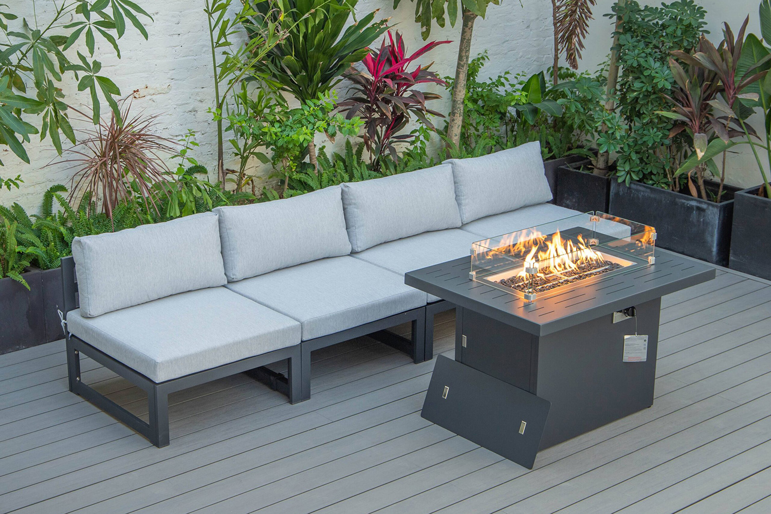 LeisureMod Chelsea 5-Piece Middle Patio Chairs and Fire Pit Table Set Black Aluminum with Cushions - Light Gray