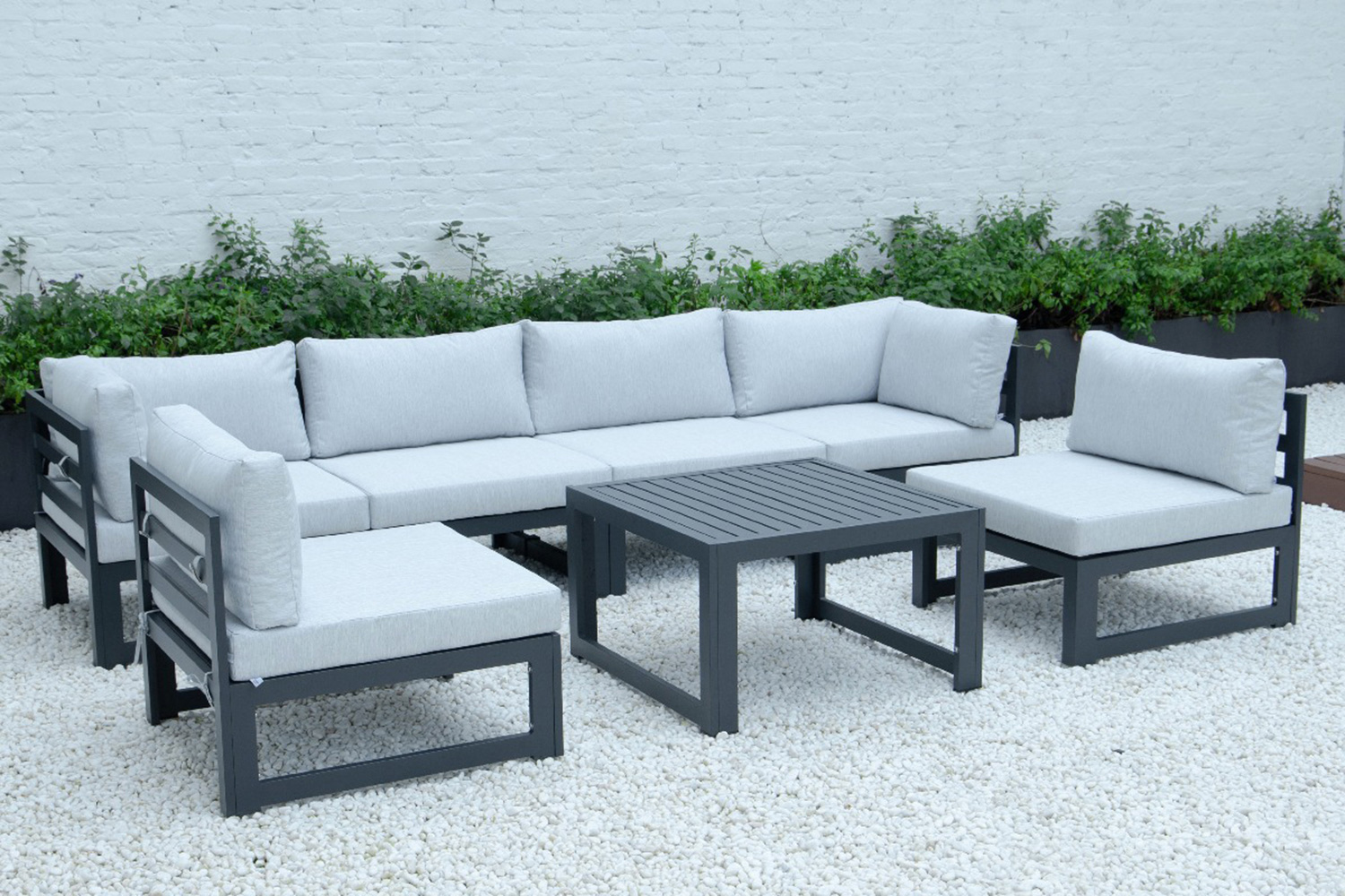 LeisureMod Chelsea 7-Piece Patio Sectional and Coffee Table Set Black Aluminum with Cushions - Light Gray