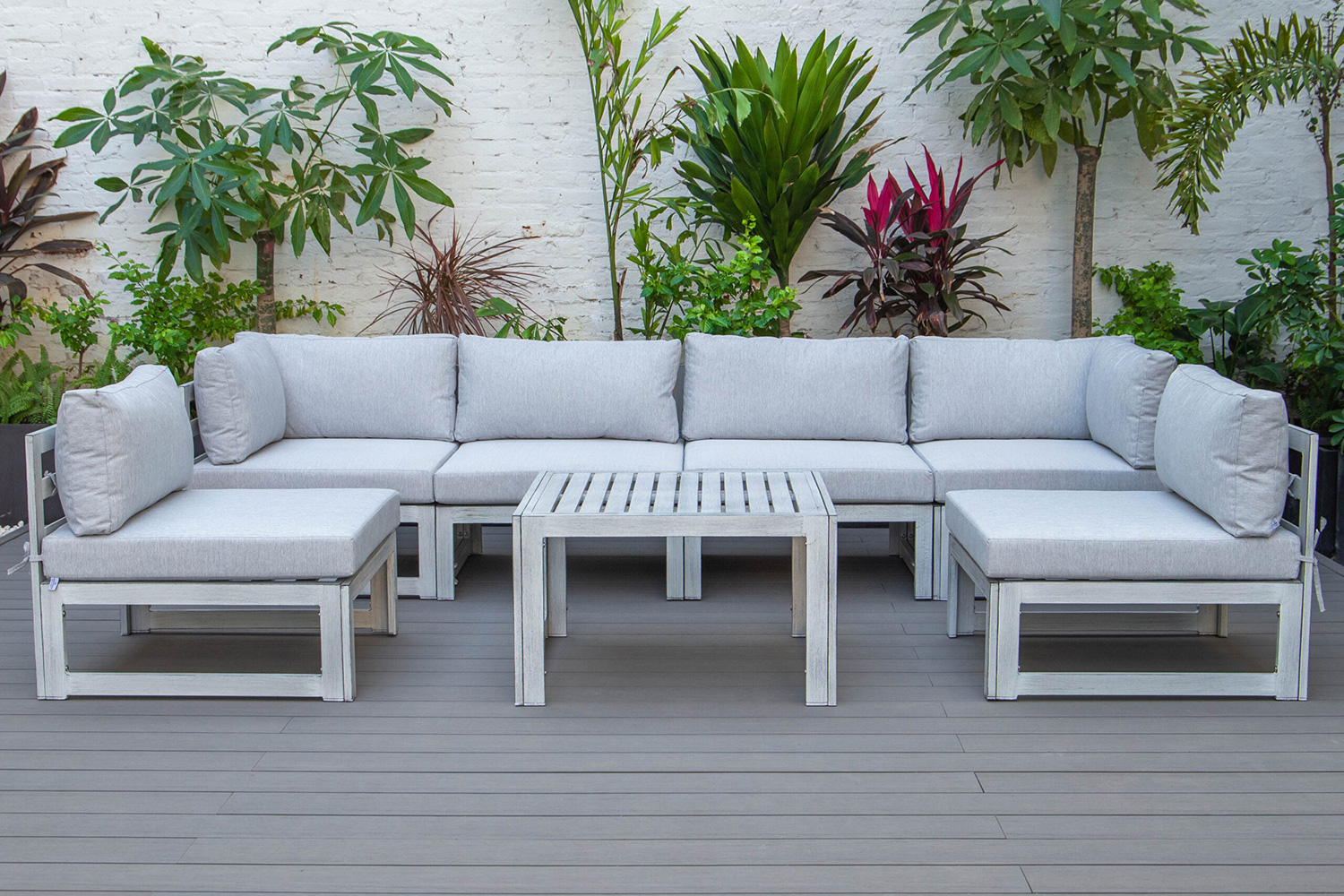 LeisureMod Chelsea 7-Piece Patio Sectional and Coffee Table Set In Weathered Gray Aluminum with Cushions - Light Gray