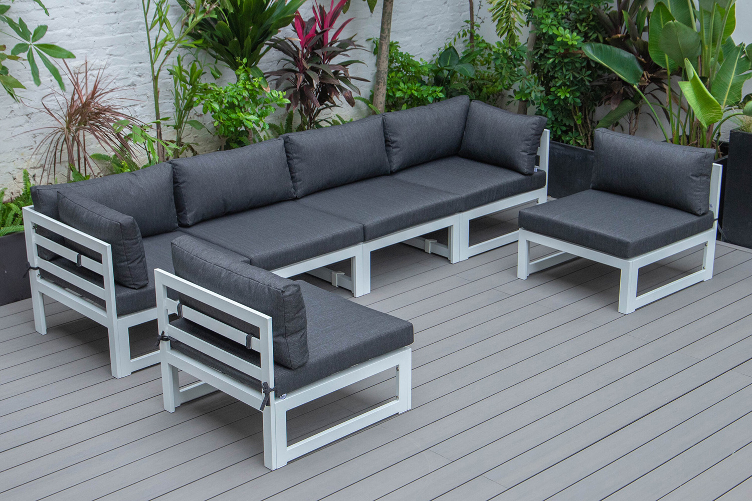 LeisureMod - Chelsea 6-Piece Patio Sectional In Black Aluminum with Cushions