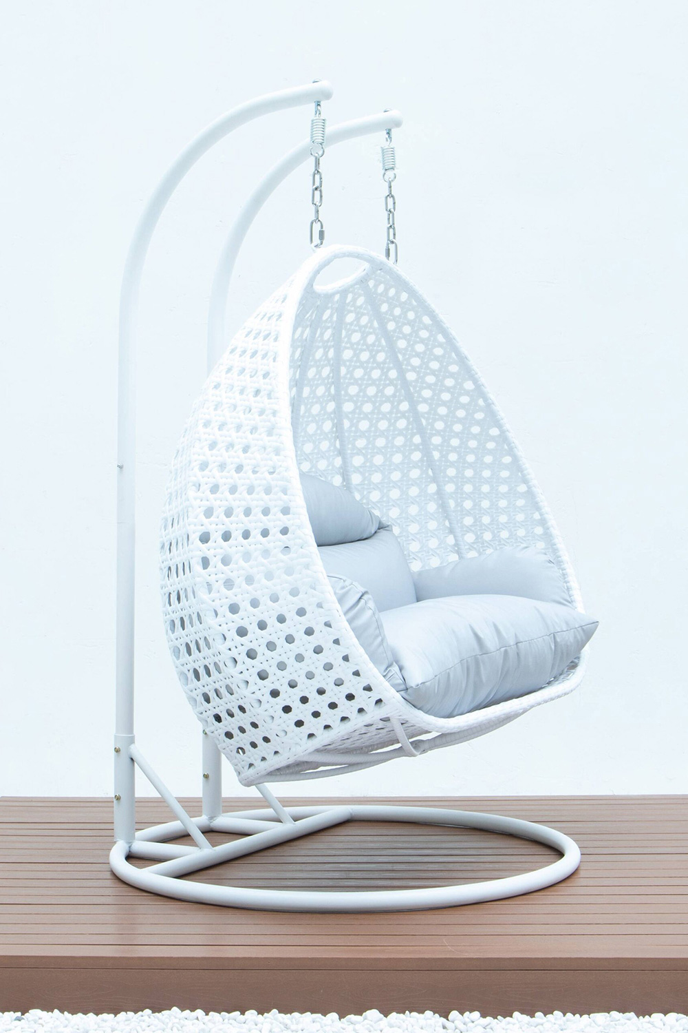 LeisureMod Modern White Wicker Hanging Double Seater Egg Swing Chair - Light Gray