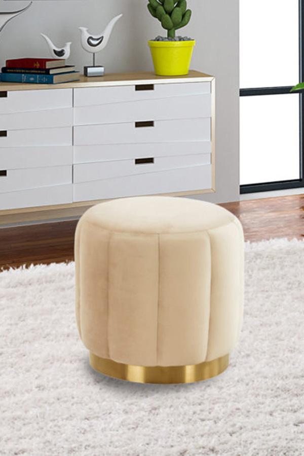 LeisureMod™ Franklin 19" Round Velvet Ottoman with Gold Base - Beige