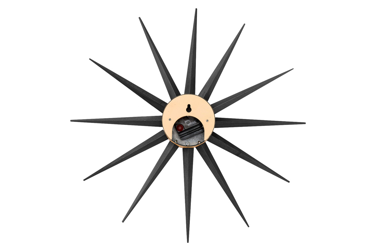 LeisureMod Maxi Modern Design Metal Star Silent Non-Ticking Wall Clock - Black