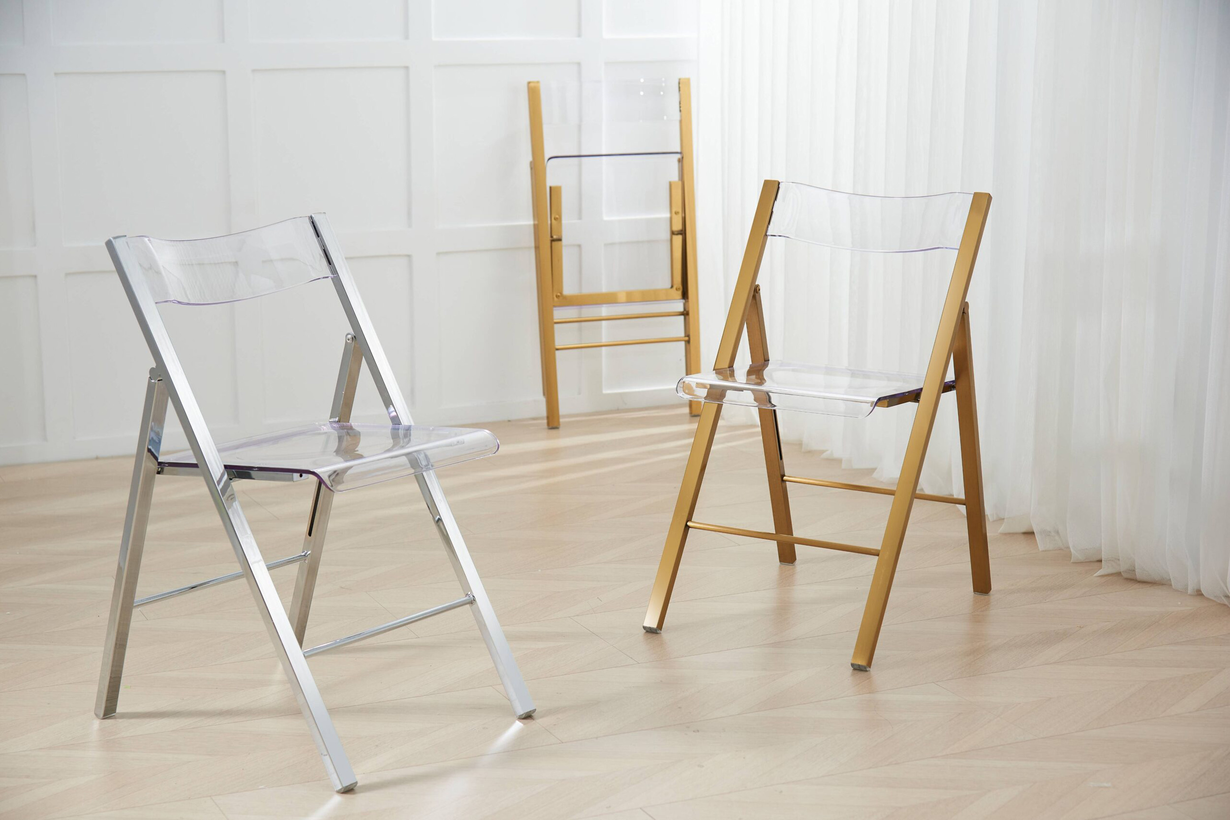 LeisureMod Menno Modern Acrylic Folding Chair - Brushed Gold