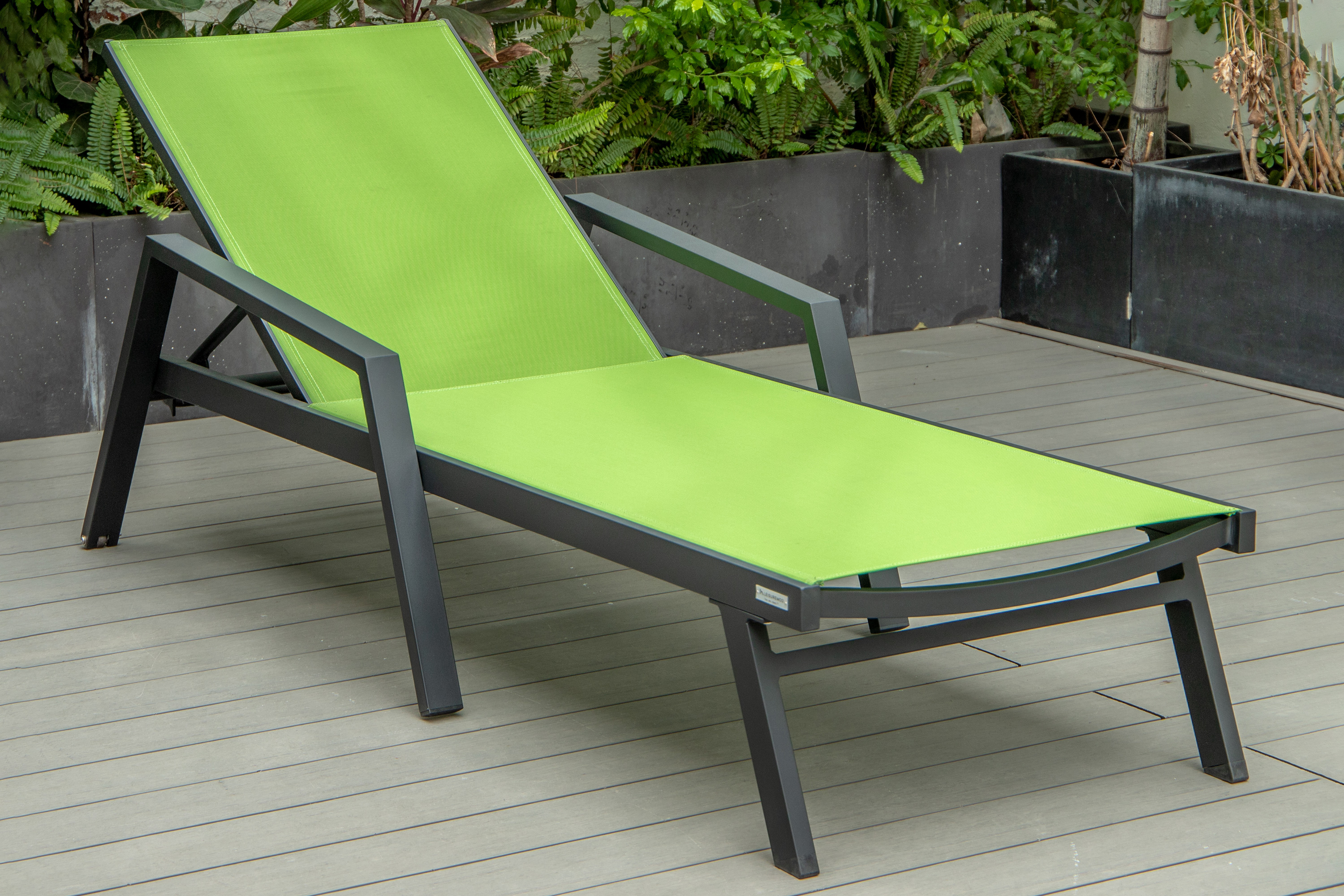 LeisureMod Marlin Patio Chaise Lounge Chair With Armrests In Black Aluminum Frame - Green