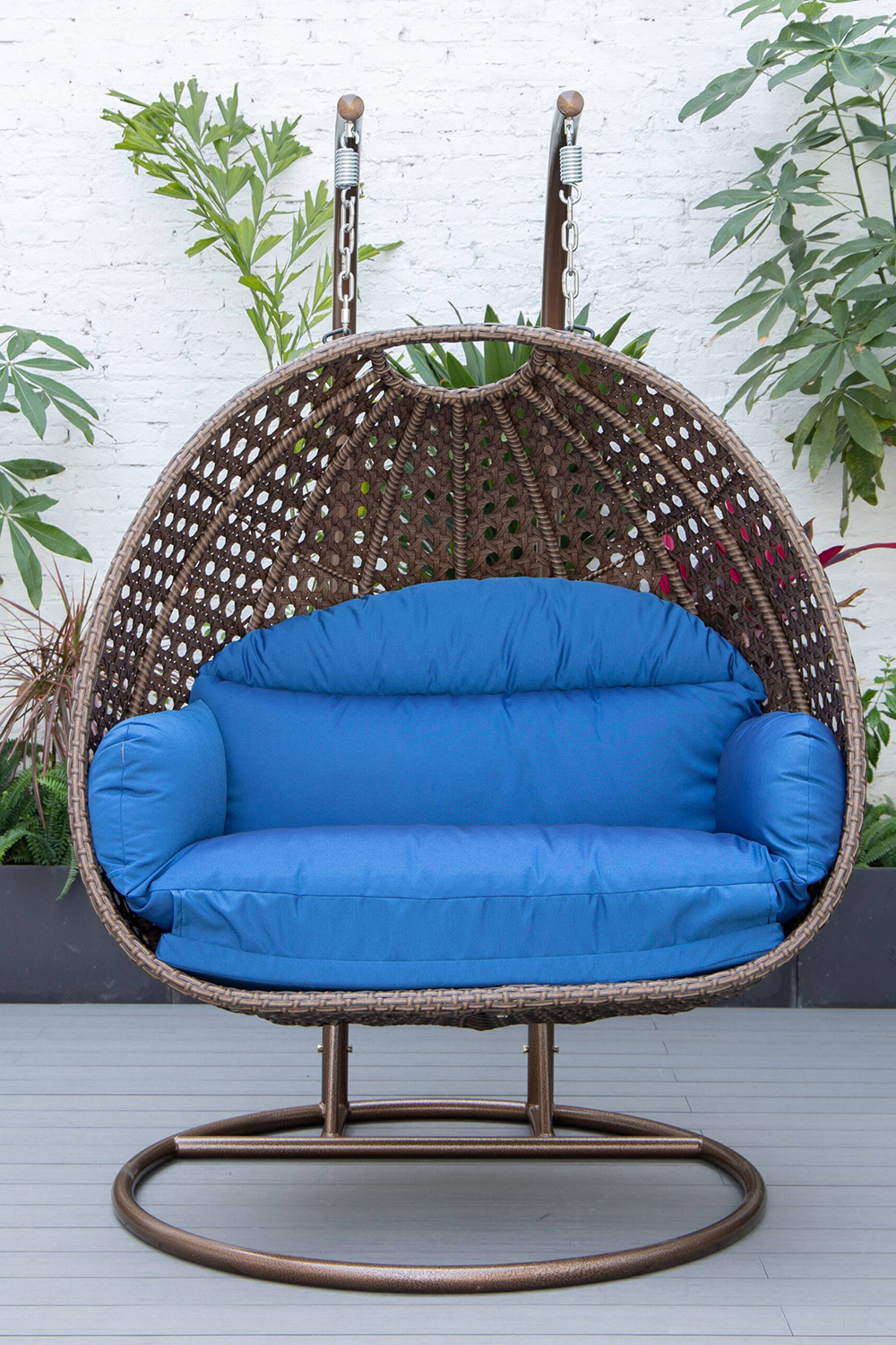 LeisureMod Mendoza Dark Brown Wicker Hanging 2 Person Egg Swing Chair - Blue