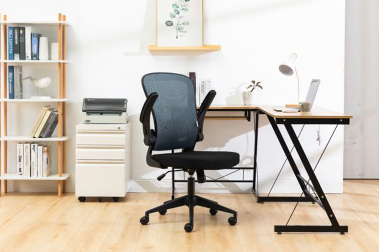 LeisureMod Newton Mesh Office Chair - Gray