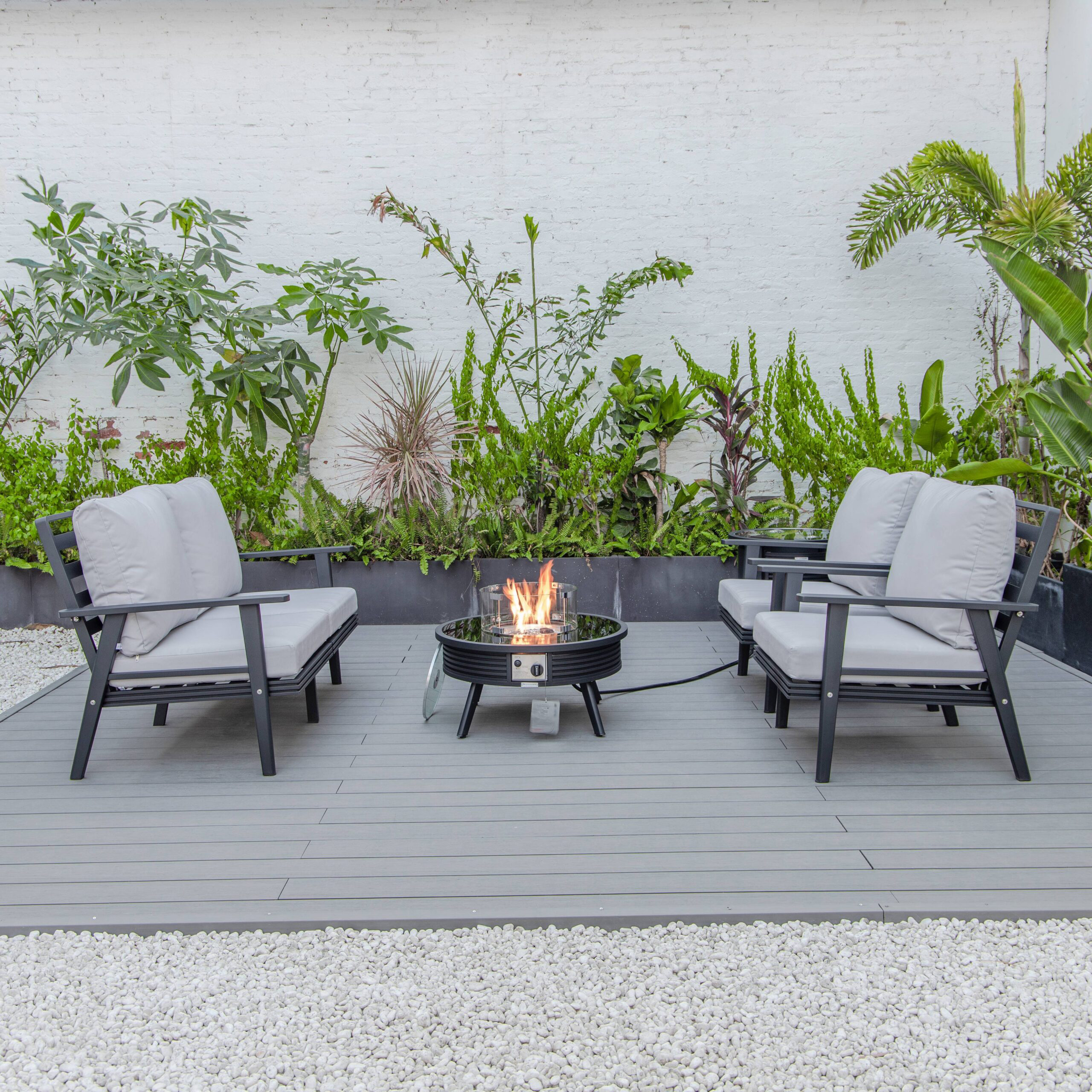 LeisureMod Walbrooke Modern Black Patio Conversation With Round Fire Pit With Slats Design & Tank Holder - Light Gray