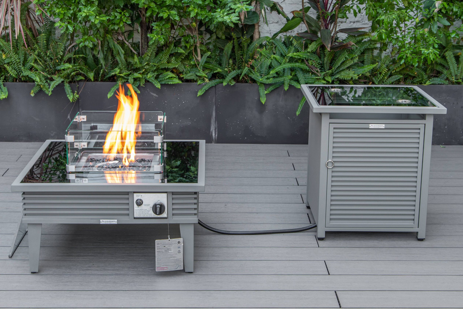 LeisureMod Walbrooke Modern Gray Patio Conversation With Square Fire Pit With Slats Design & Tank Holder - Navy Blue