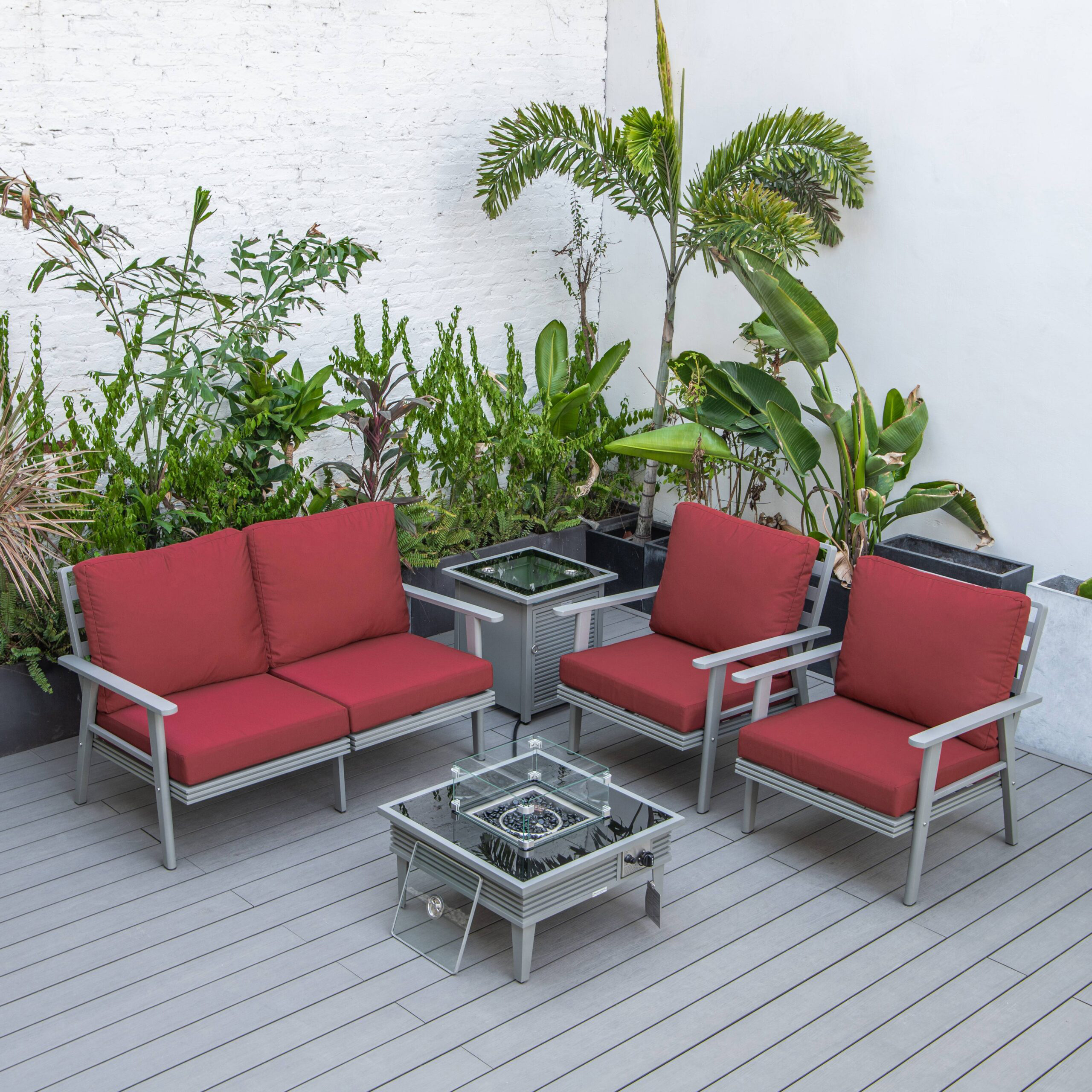 LeisureMod Walbrooke Modern Gray Patio Conversation With Square Fire Pit With Slats Design & Tank Holder - Red