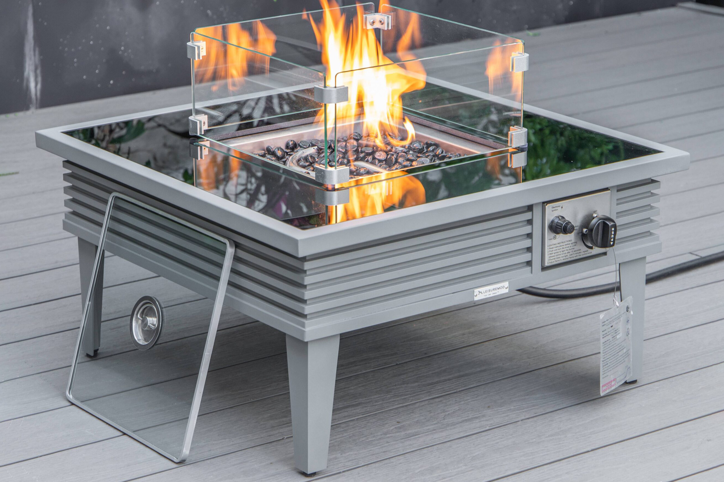 LeisureMod Walbrooke Modern Outdoor Square Fire Pit Table with Powder-Coated Aluminum Frame and Slats Design