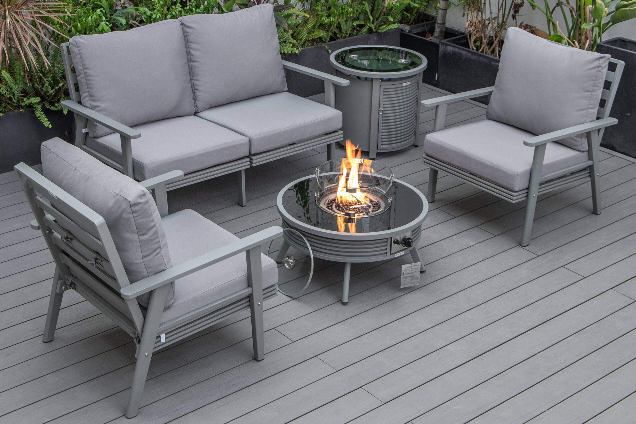 LeisureMod Walbrooke Modern Black Patio Conversation With Round Fire Pit With Slats Design & Tank Holder