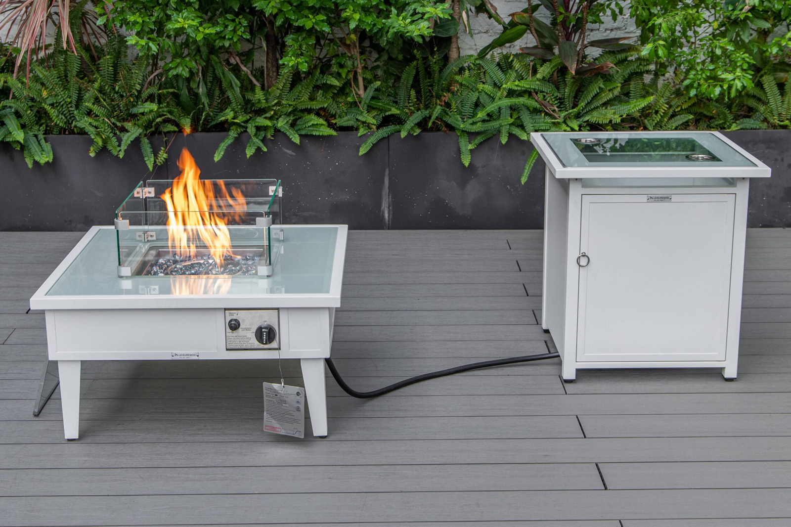 LeisureMod Walbrooke Modern White Patio Conversation With Square Fire Pit & Tank Holder - Navy Blue