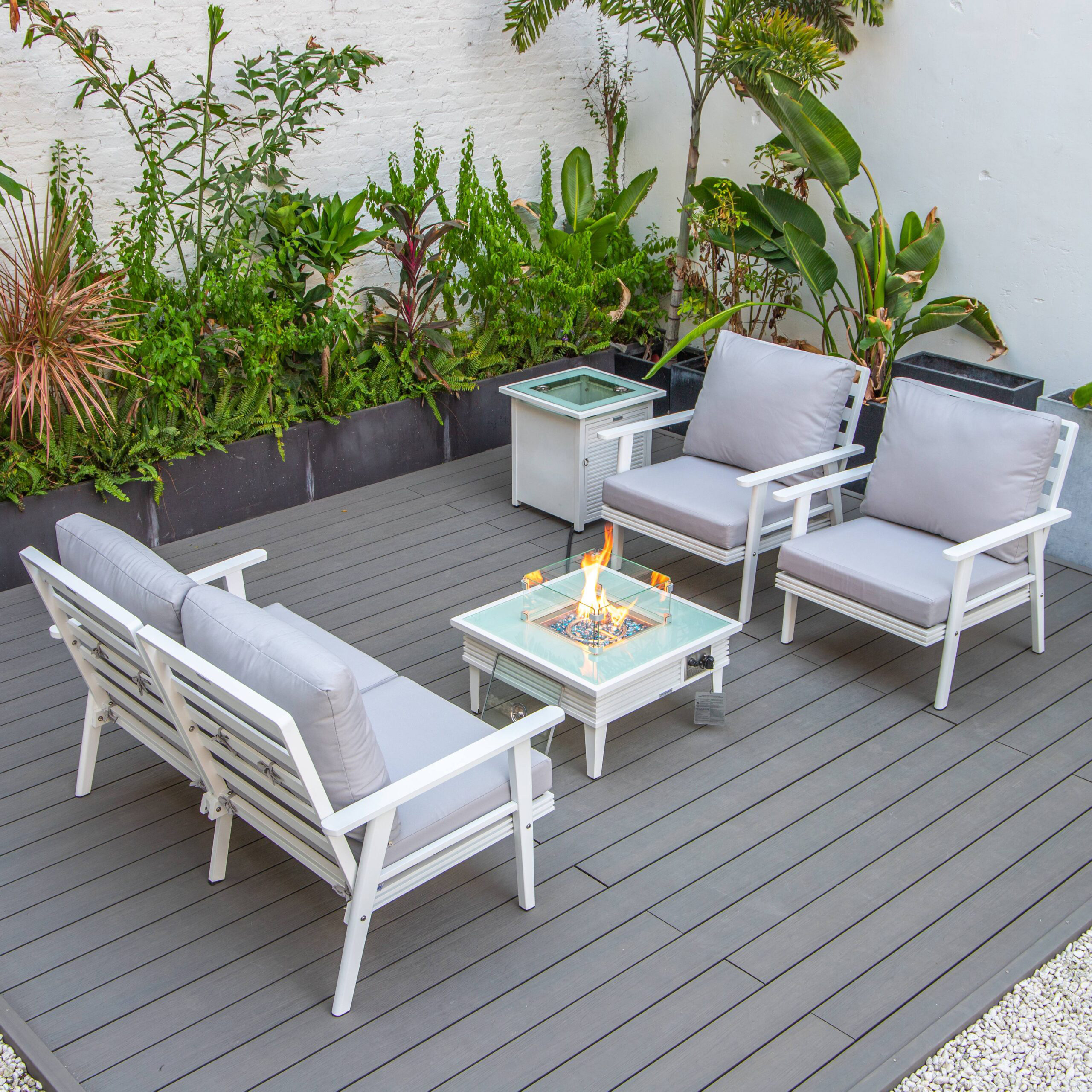 LeisureMod™ Walbrooke Modern White Patio Conversation With Square Fire Pit With Slats Design & Tank Holder - Light Gray