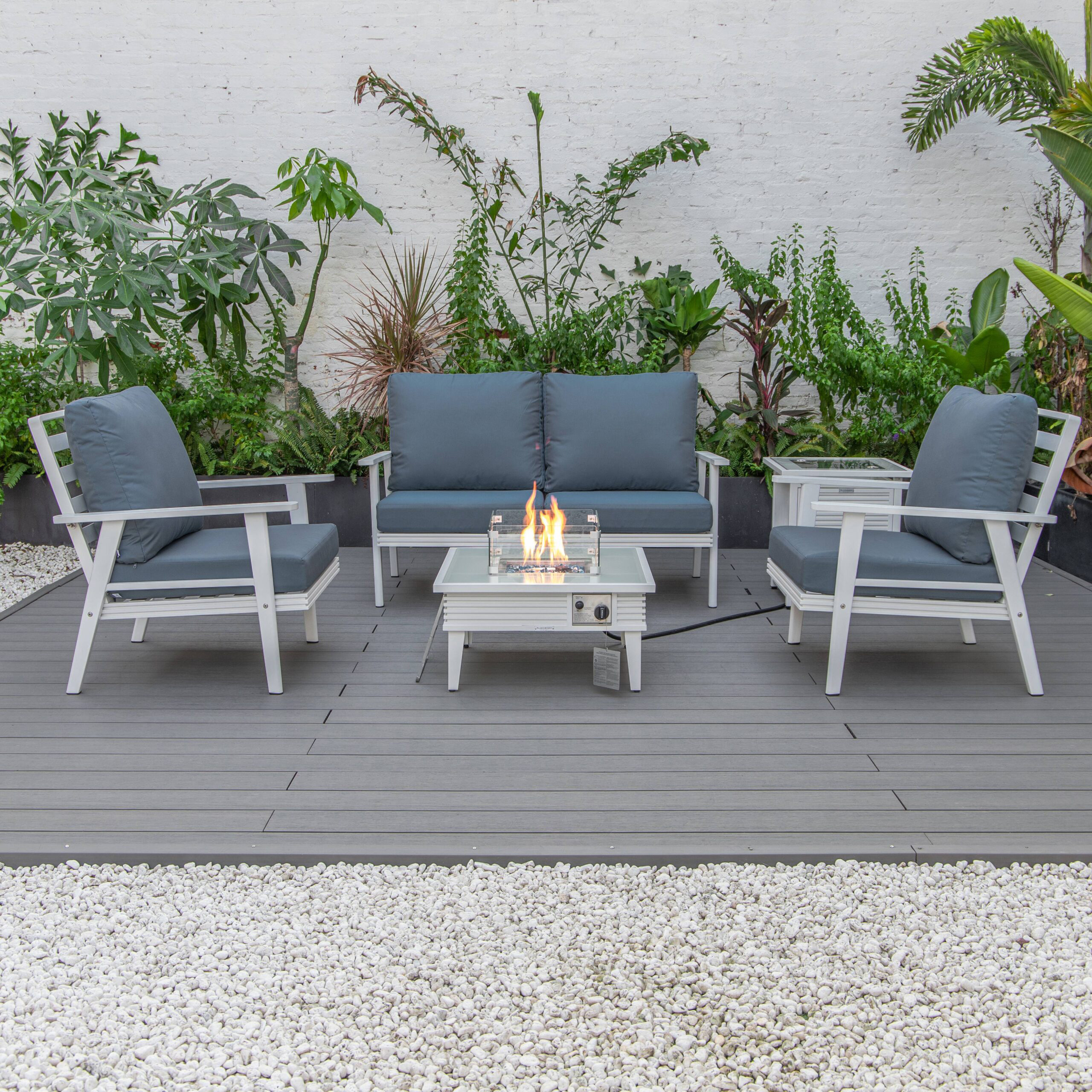 LeisureMod™ Walbrooke Modern White Patio Conversation With Square Fire Pit With Slats Design & Tank Holder - Navy Blue