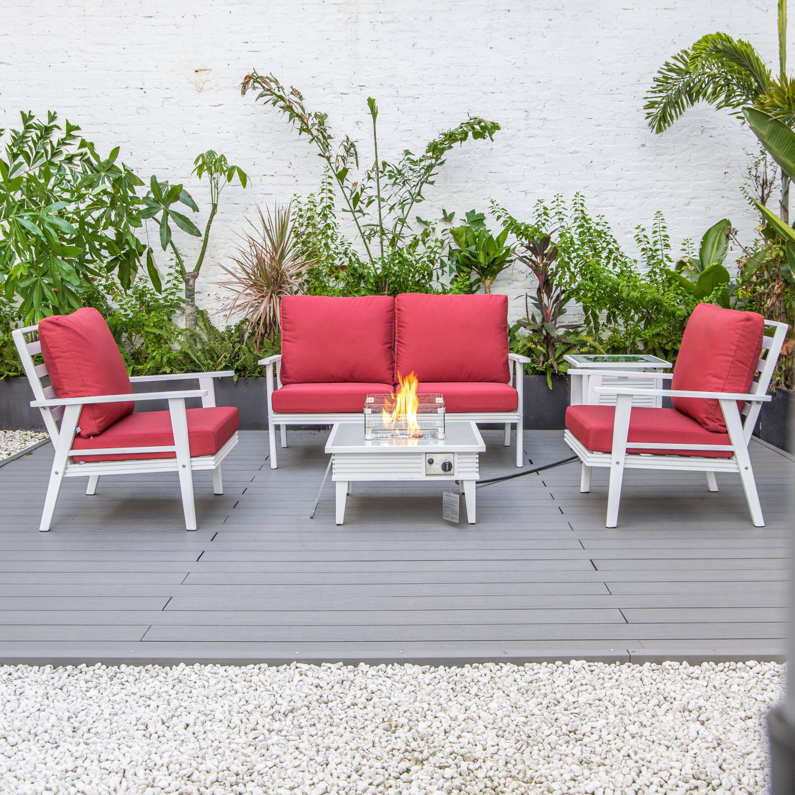 LeisureMod Walbrooke Modern White Patio Conversation With Square Fire Pit With Slats Design & Tank Holder - Red