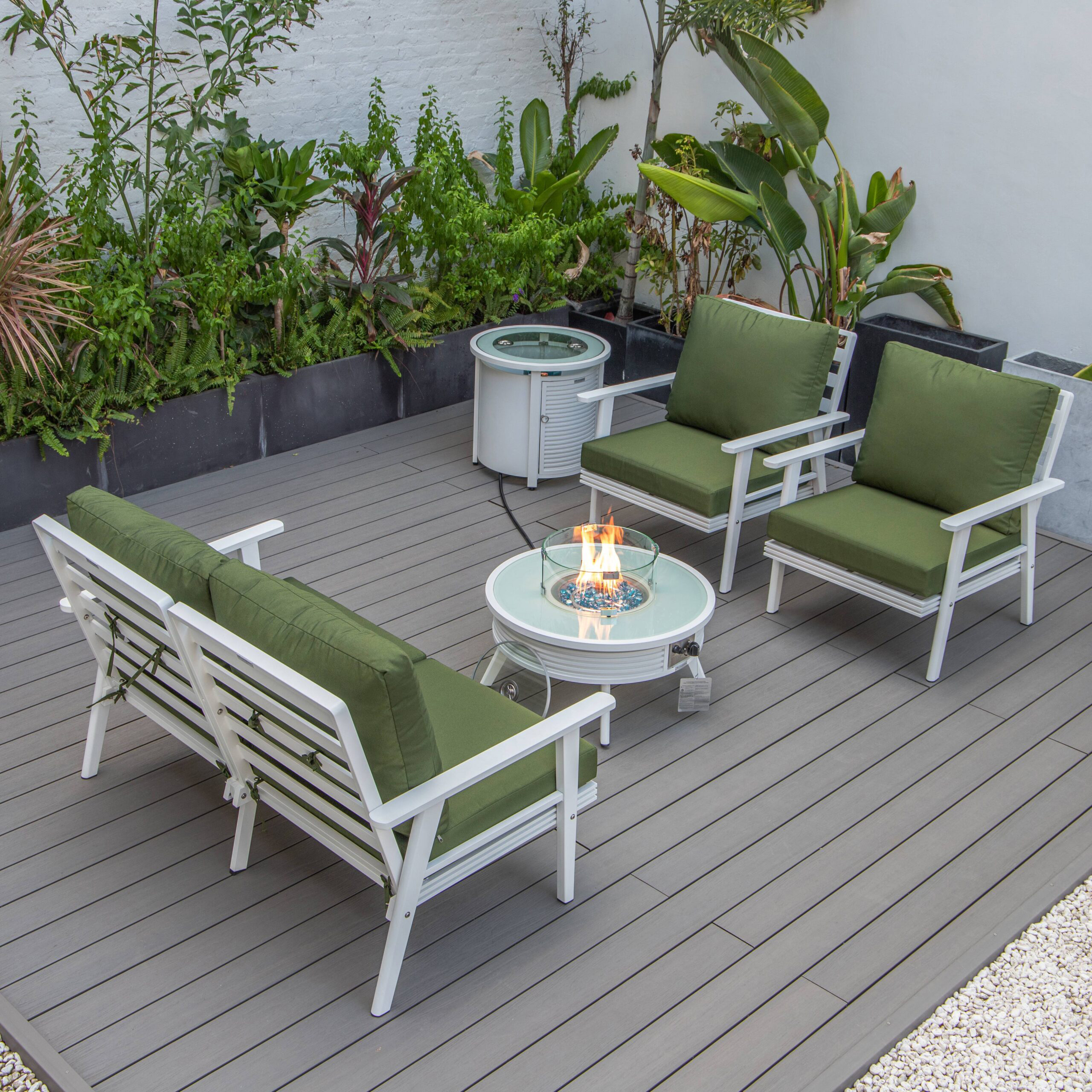 LeisureMod Walbrooke Modern White Patio Conversation With Round Fire Pit With Slats Design & Tank Holder - Green